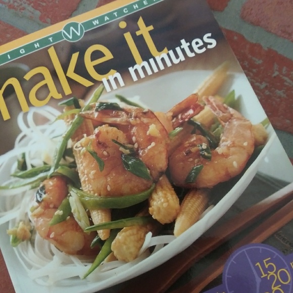 Weight Watchers Make It in Minutes Cookbook 231 RECIPES Quick Cooking EUC - Picture 1 of 4